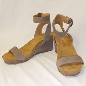 Lucky Brand Taupe Wedge Sandals